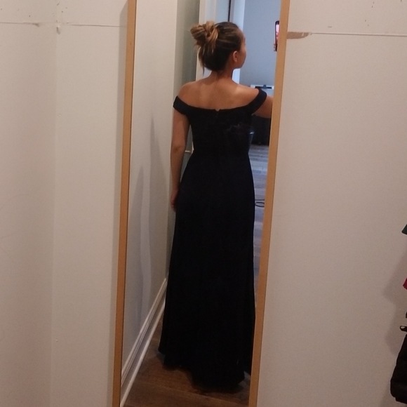 Lulus blue off the shoulder maxi dress - Picture 3 of 4